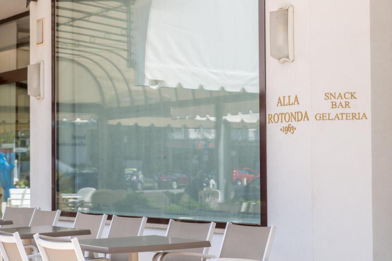 Residence Alla Rotonda Lido di Jesolo Exterior foto
